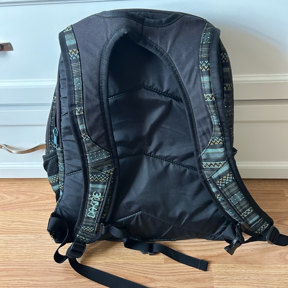Dakine Backpack - Picture 2 of 12